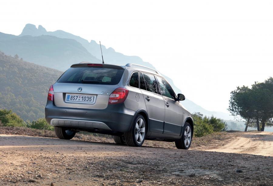  Skoda Fabia Scout 2009 года  (фото 16 из 27)